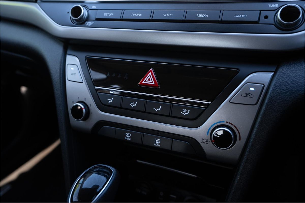 2018 Hyundai Elantra Active AD