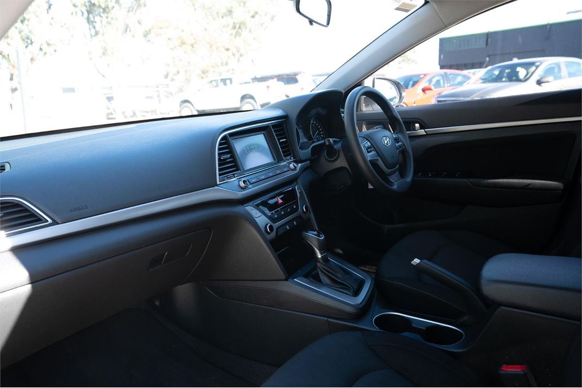 2018 Hyundai Elantra Active AD