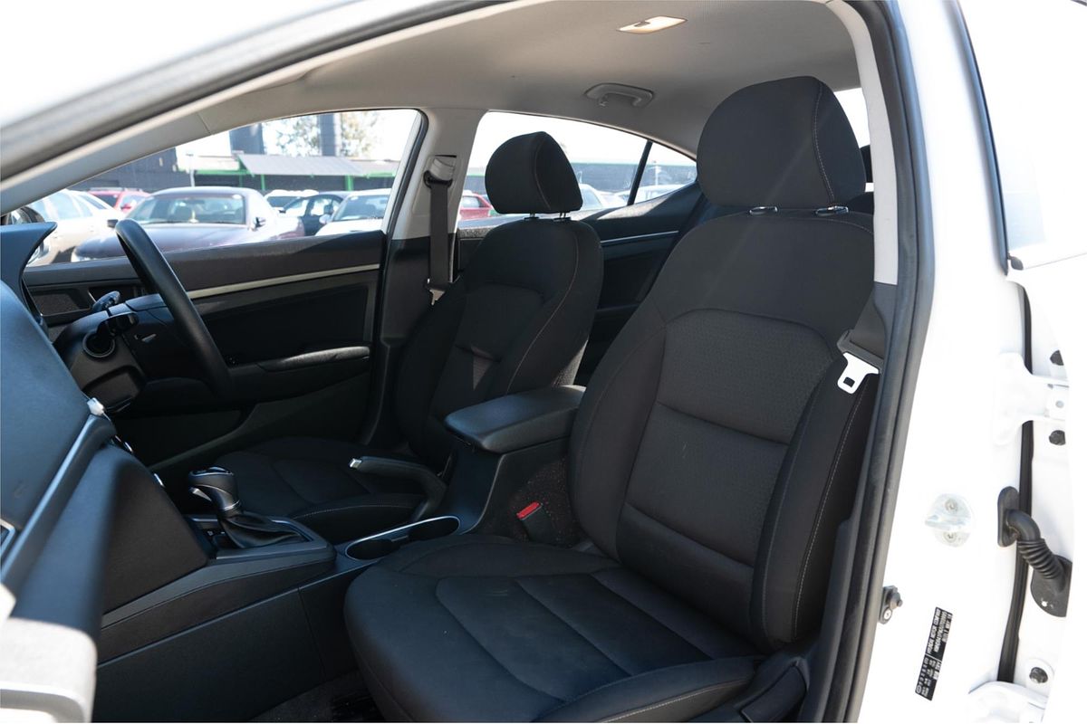 2018 Hyundai Elantra Active AD