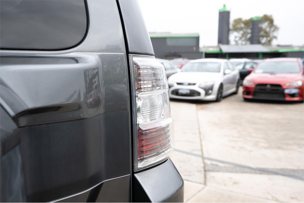 2017 Mitsubishi Pajero GLX NX