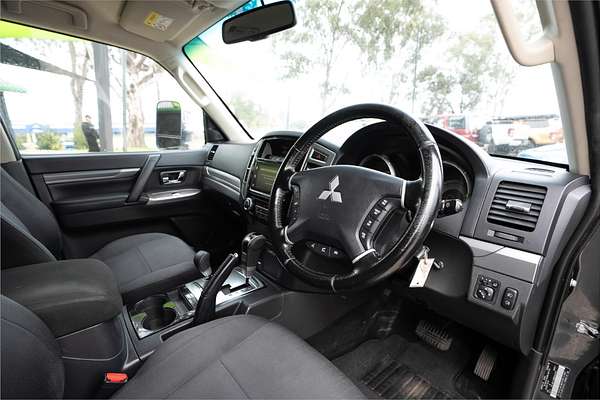2017 Mitsubishi Pajero GLX NX