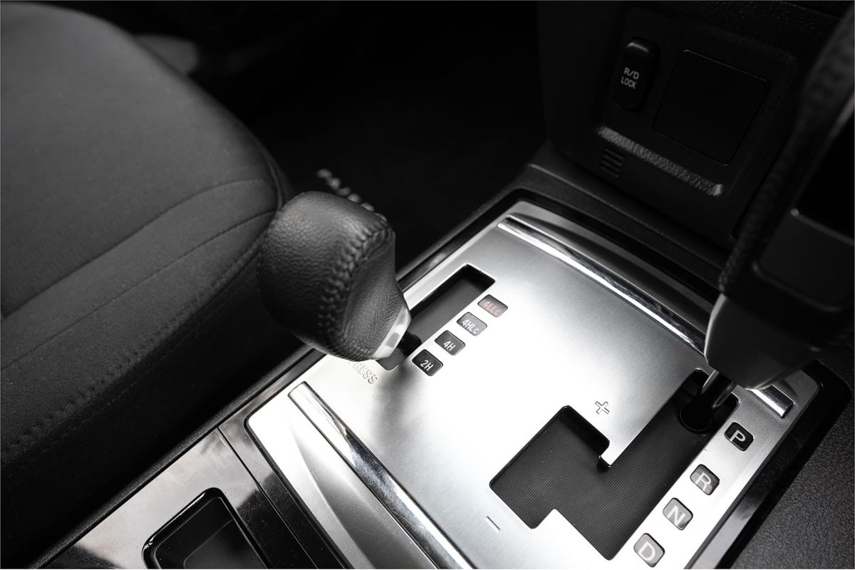 2017 Mitsubishi Pajero GLX NX