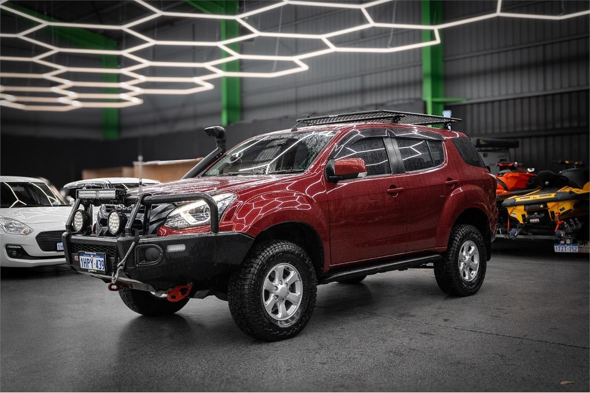 2019 Isuzu MU-X LS-M