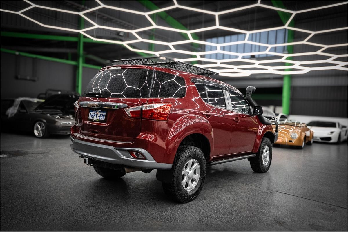 2019 Isuzu MU-X LS-M