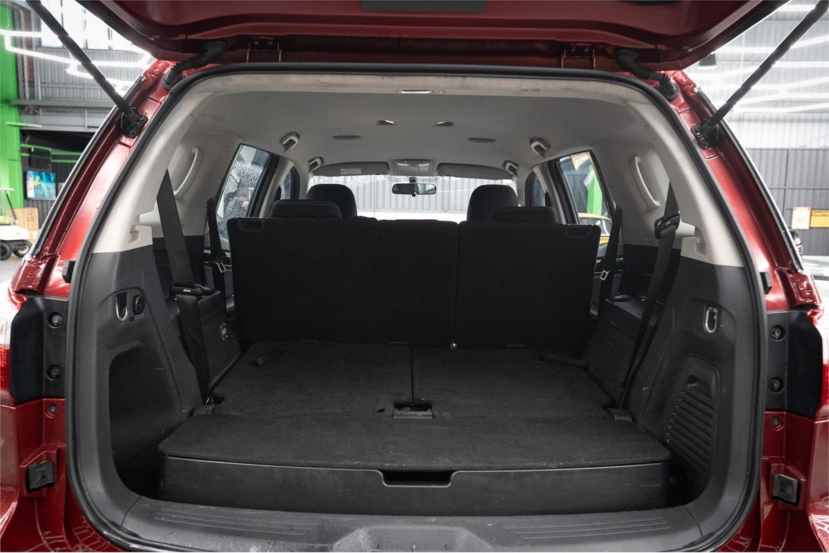 2019 Isuzu MU-X LS-M