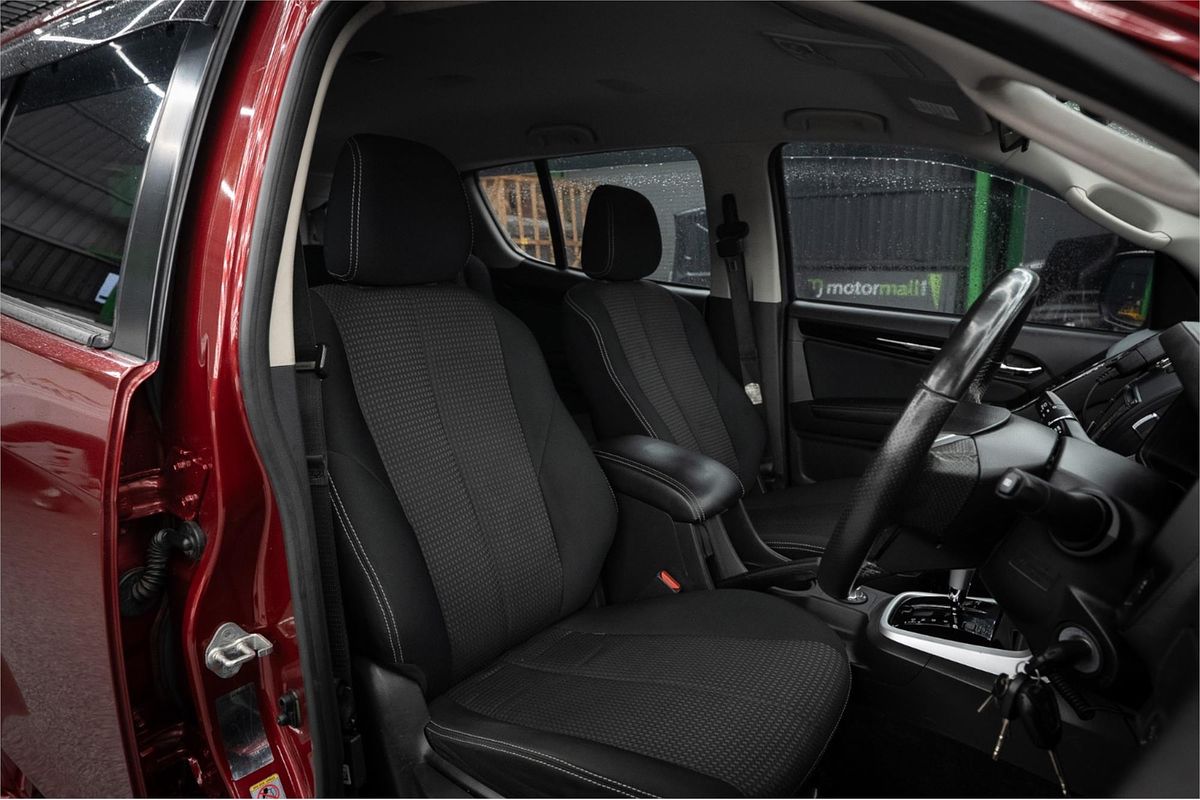 2019 Isuzu MU-X LS-M