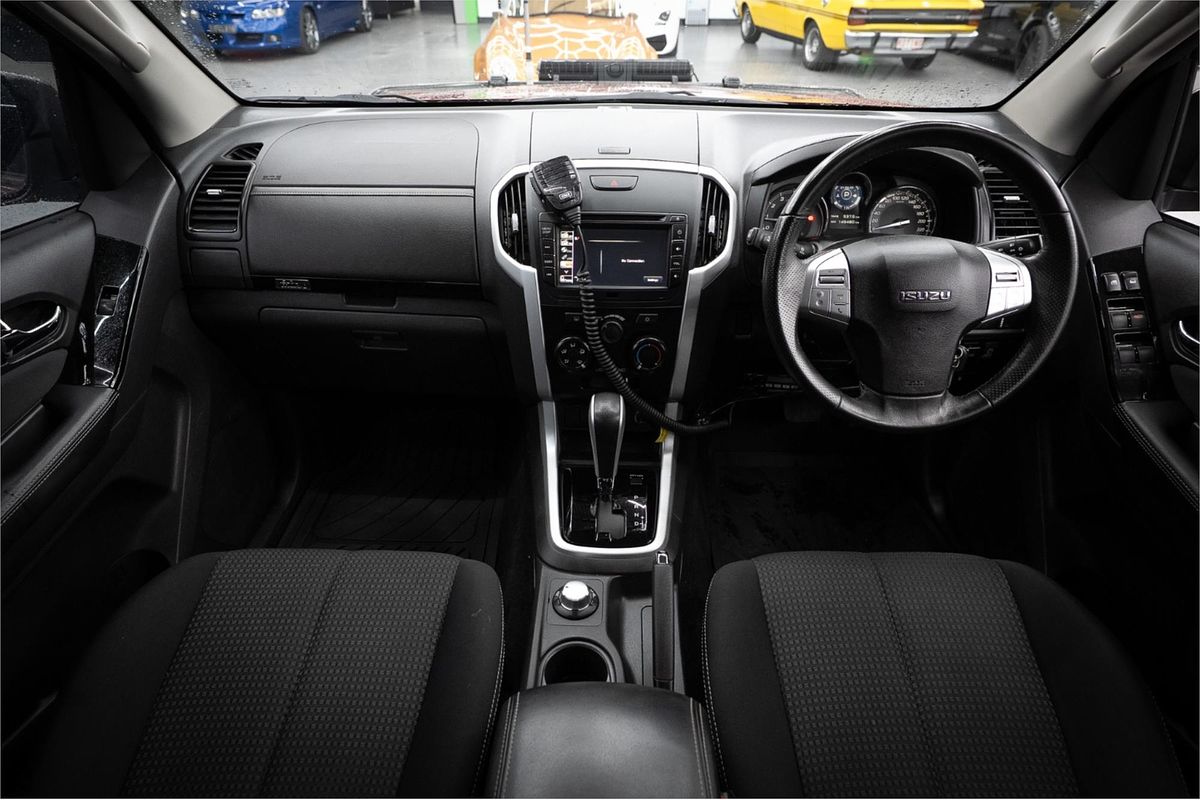 2019 Isuzu MU-X LS-M