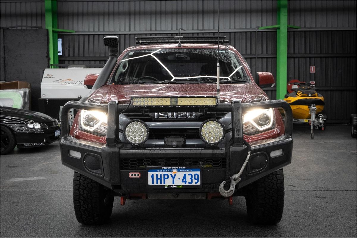 2019 Isuzu MU-X LS-M