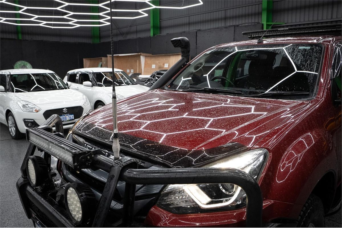 2019 Isuzu MU-X LS-M