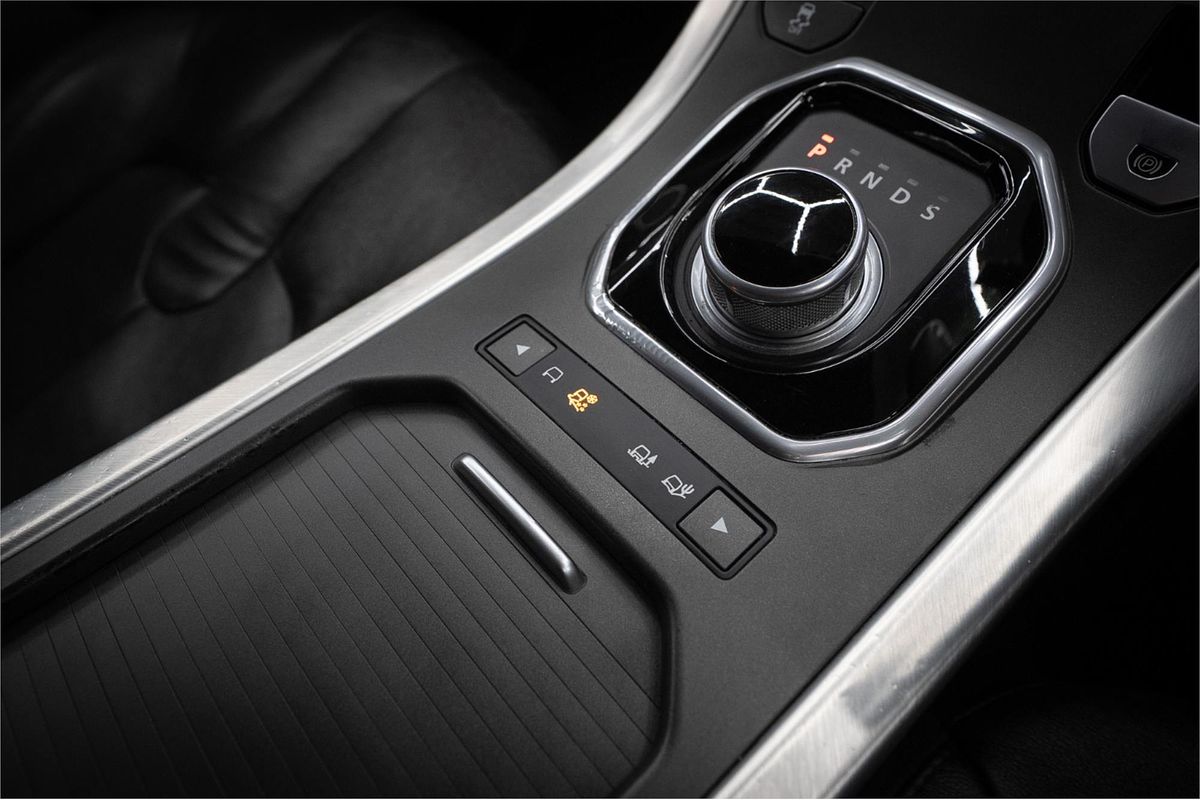 2015 Range Rover EVOQUE SD4 PURE LV MY15