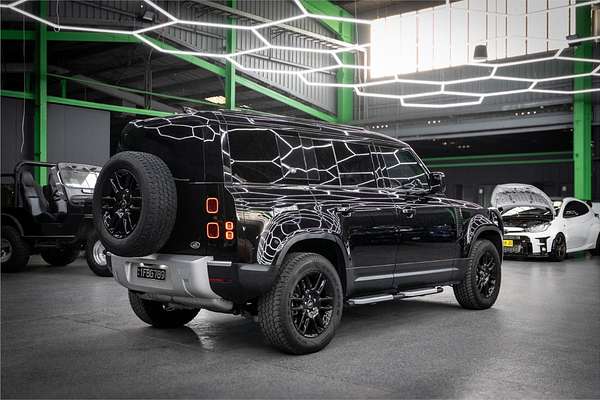 2021 Land Rover Defender 110 D300 SE L663