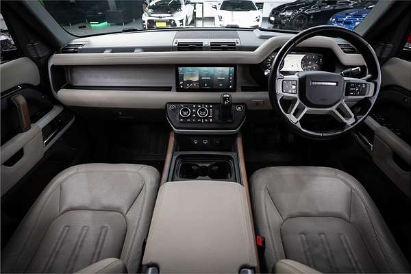 2021 Land Rover Defender 110 D300 SE L663