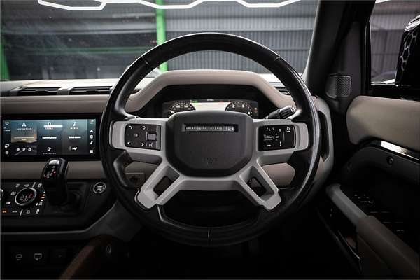 2021 Land Rover Defender 110 D300 SE L663