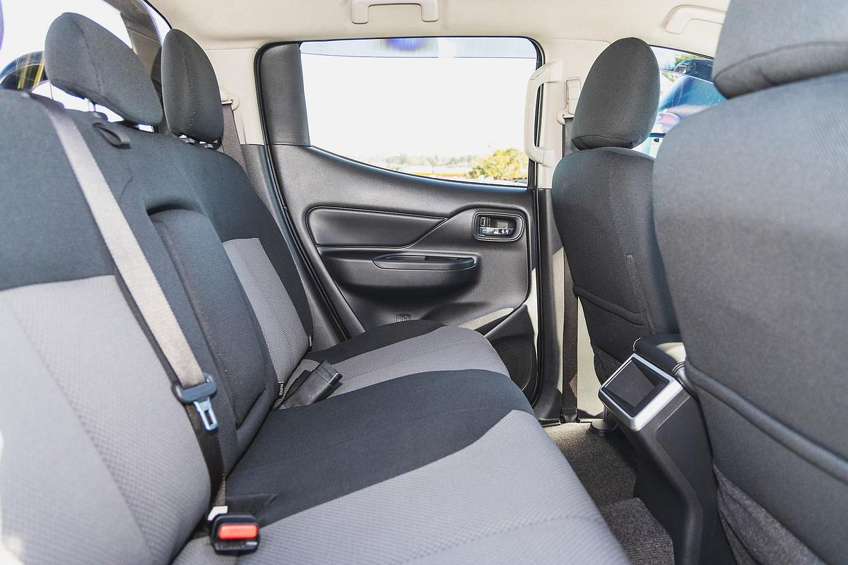 2021 Mitsubishi Triton GLX-R MR 4X4