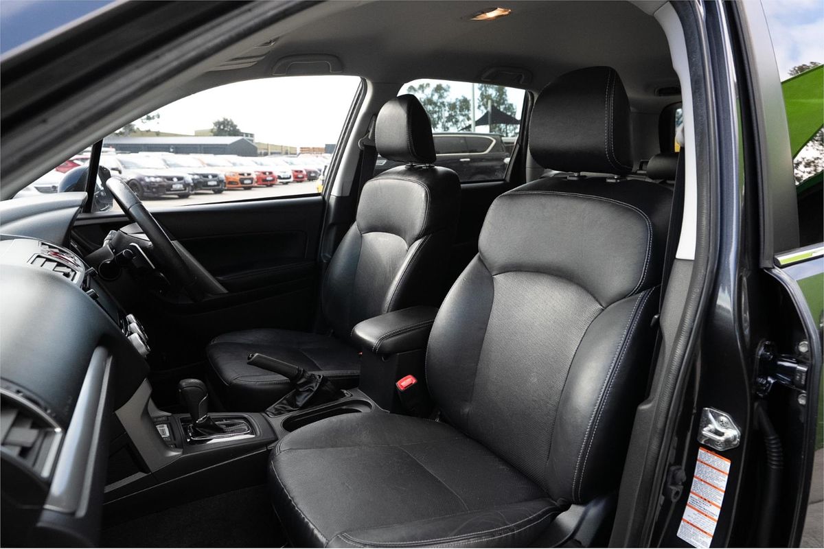2015 Subaru Forester 2.5i-L S4