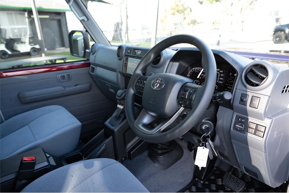 2025 Toyota LANDCRUISER 70 SERIES LC76 GXL + DIFF LOCKS GDJL76R