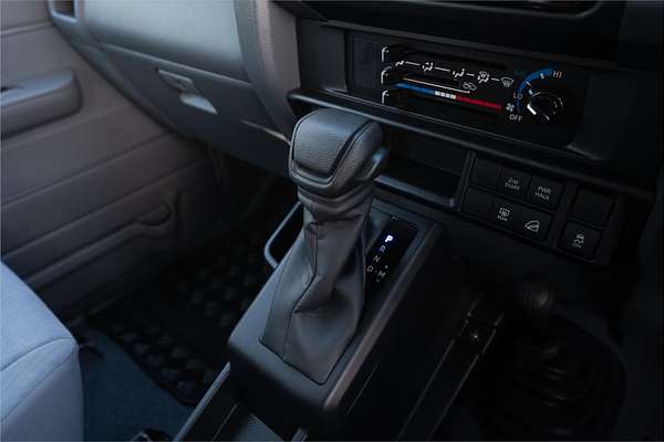 2025 Toyota LANDCRUISER 70 SERIES LC76 GXL + DIFF LOCKS GDJL76R