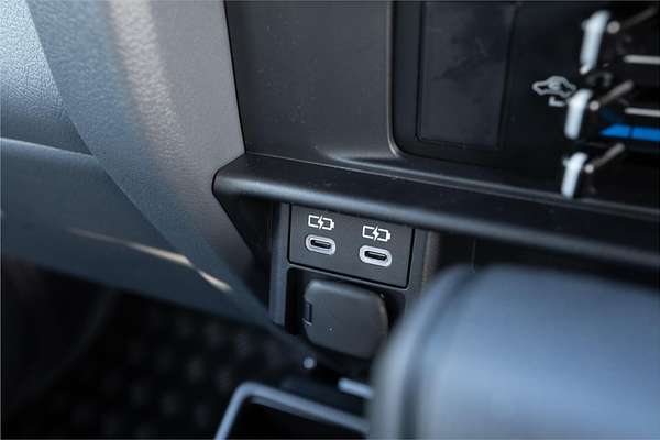 2025 Toyota LANDCRUISER 70 SERIES LC76 GXL + DIFF LOCKS GDJL76R