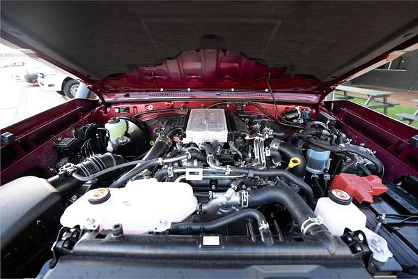 2025 Toyota LANDCRUISER 70 SERIES LC76 GXL + DIFF LOCKS GDJL76R