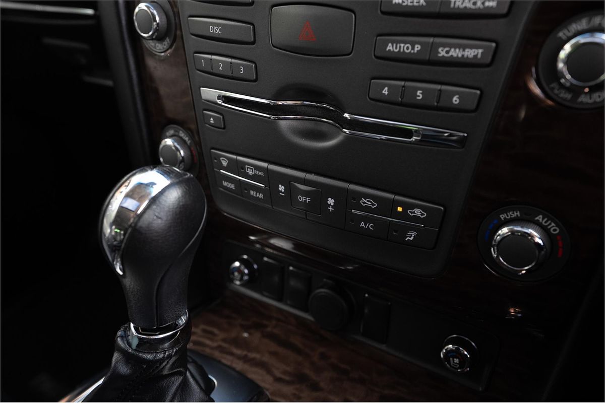 2014 Nissan Patrol Ti-L Y62