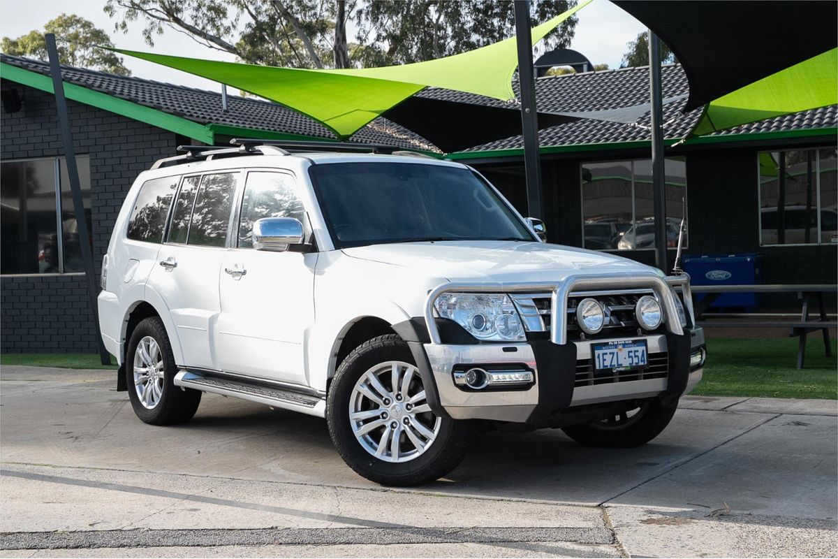 2015 Mitsubishi Pajero GLS NX