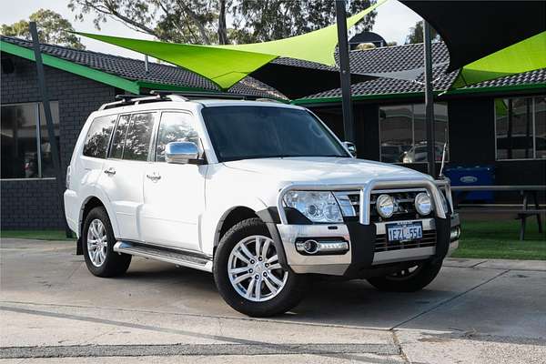 2015 Mitsubishi Pajero GLS NX
