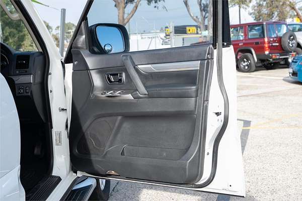 2015 Mitsubishi Pajero GLS NX