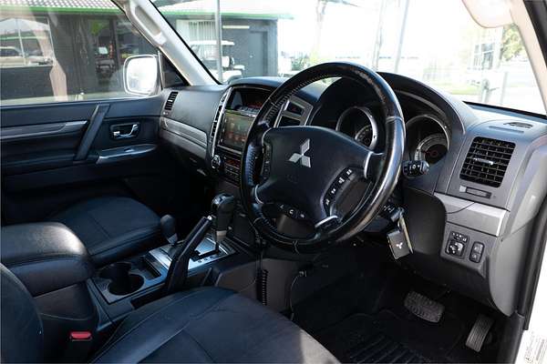 2015 Mitsubishi Pajero GLS NX