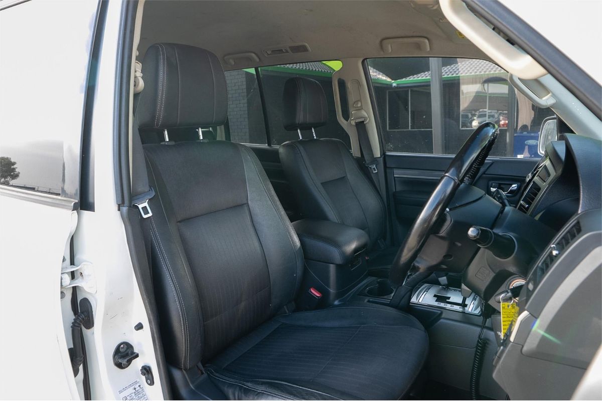 2015 Mitsubishi Pajero GLS NX