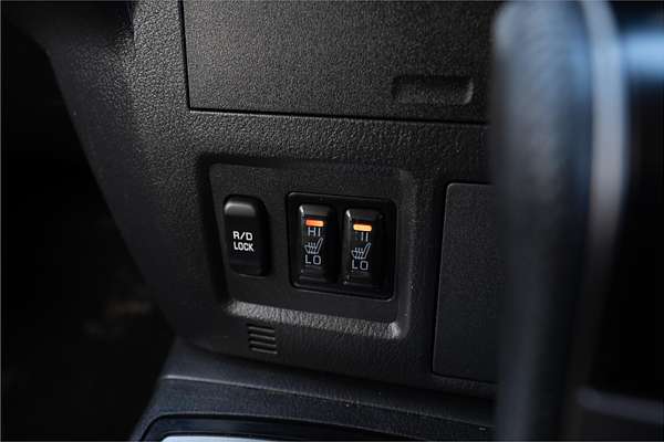 2015 Mitsubishi Pajero GLS NX
