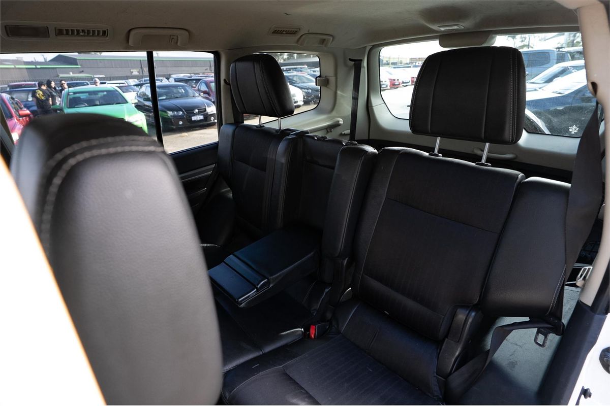 2015 Mitsubishi Pajero GLS NX