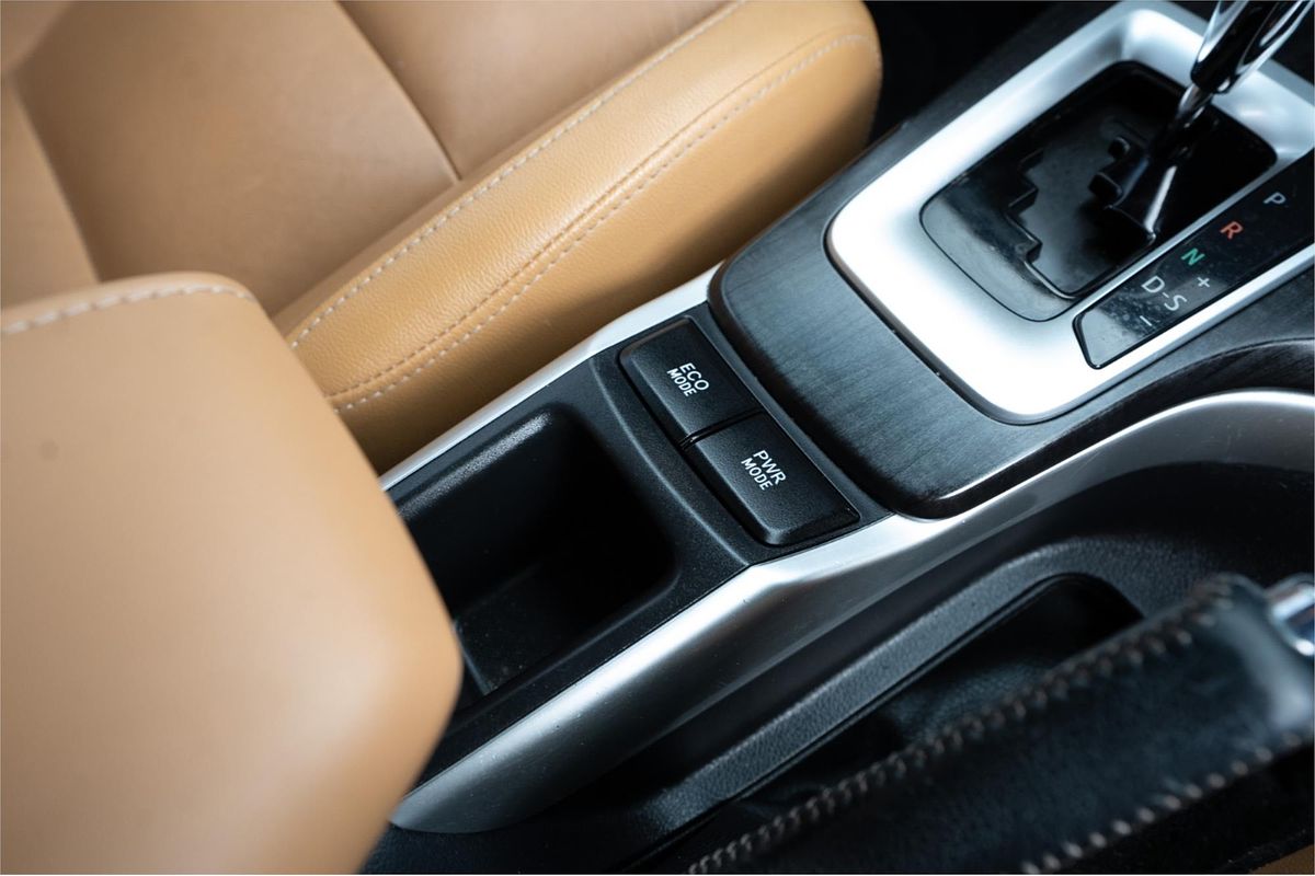 2016 Toyota Fortuner Crusade GUN156R