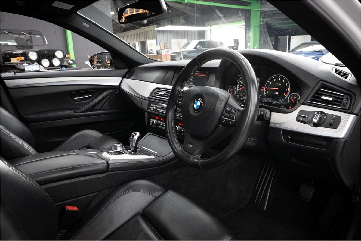 2013 BMW M5 F10