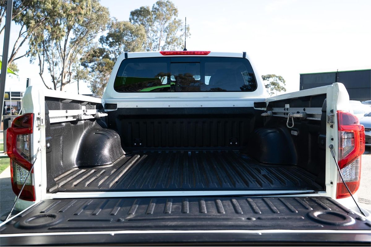 2024 Nissan Navara ST-X D23 4X4