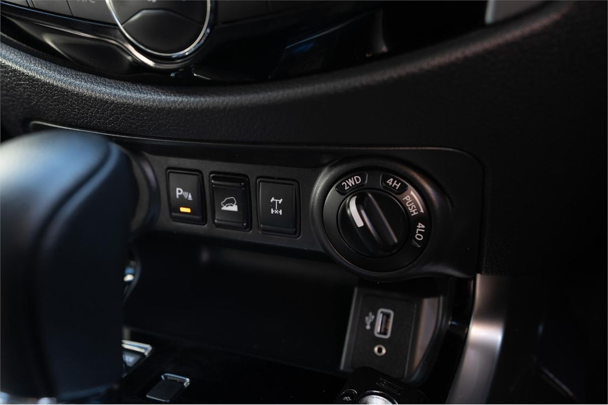 2024 Nissan Navara ST-X D23 4X4
