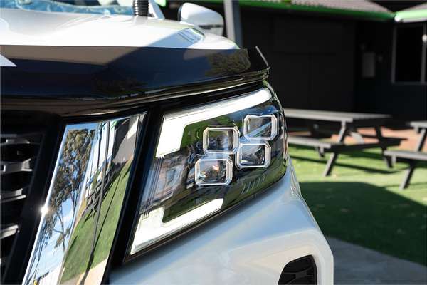 2024 Nissan Navara ST-X D23 4X4