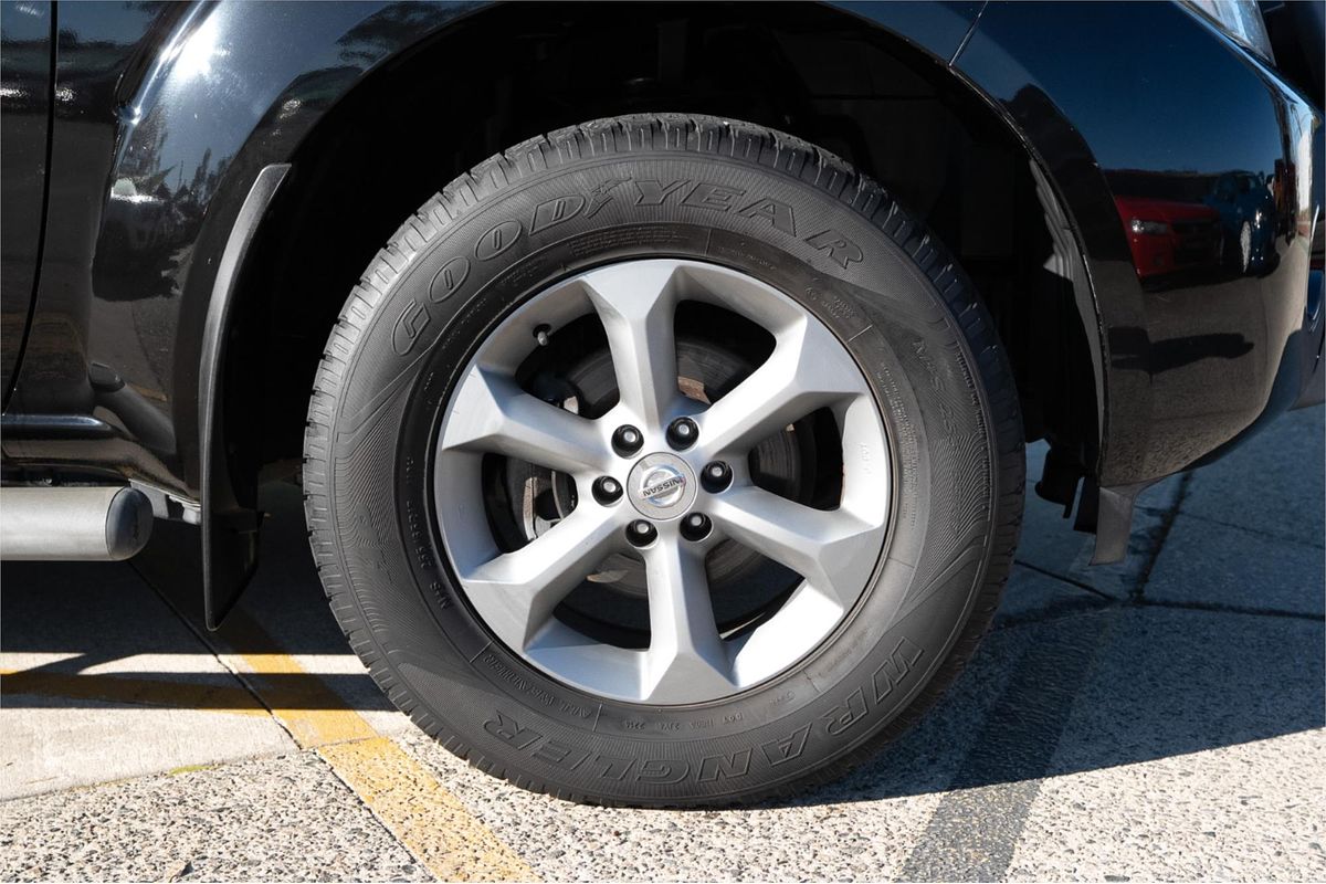 2014 Nissan Navara ST TITANIUM EDITION (4x4) D40 4X4