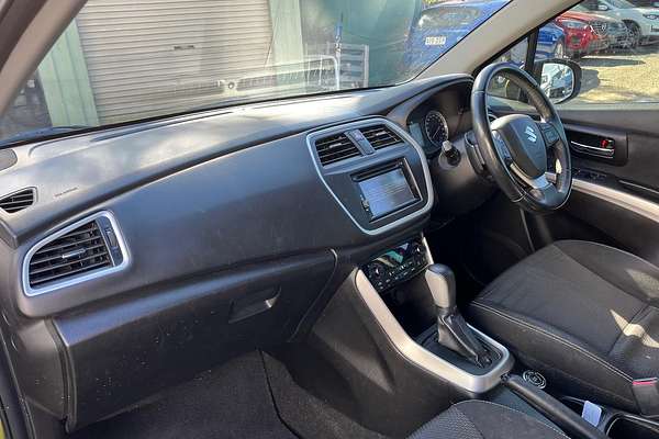 2014 Suzuki S-Cross GLX JY