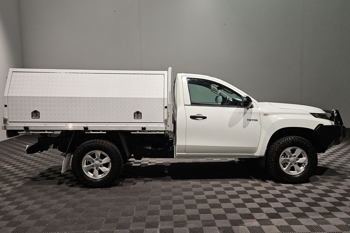 2019 Mitsubishi Triton GLX MR 4X4