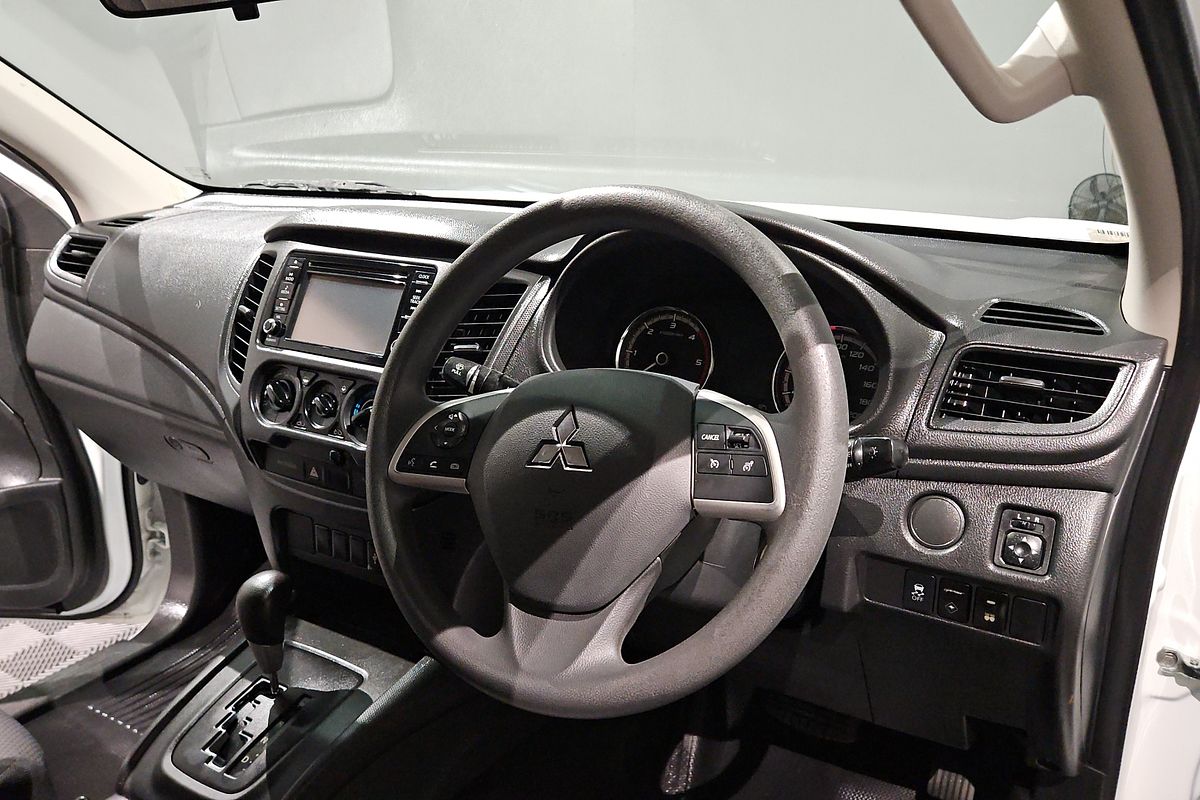 2019 Mitsubishi Triton GLX MR 4X4