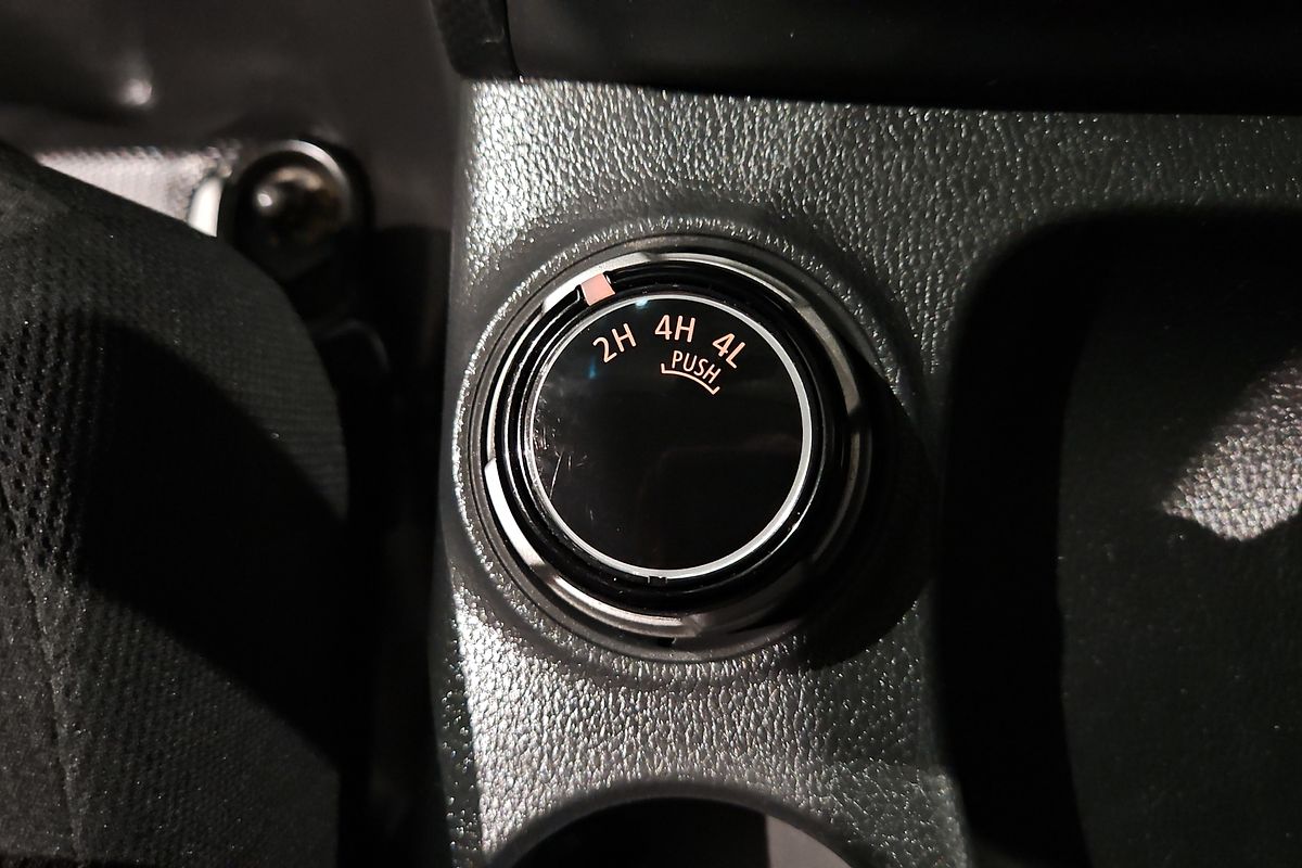 2019 Mitsubishi Triton GLX MR 4X4