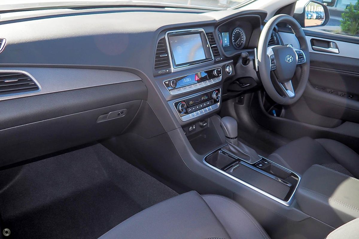2019 Hyundai Sonata Active LF4