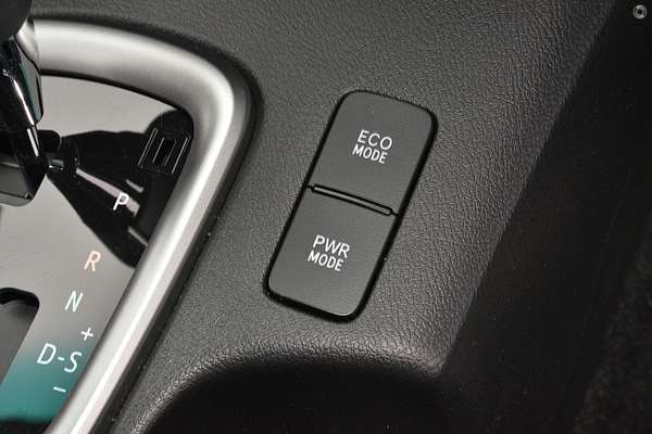 2018 Toyota Hilux SR5 GUN126R 4X4