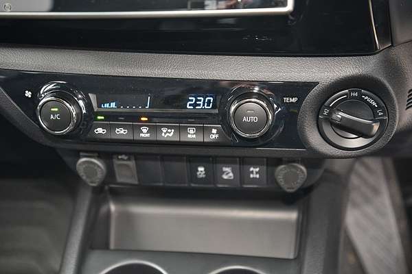 2018 Toyota Hilux SR5 GUN126R 4X4