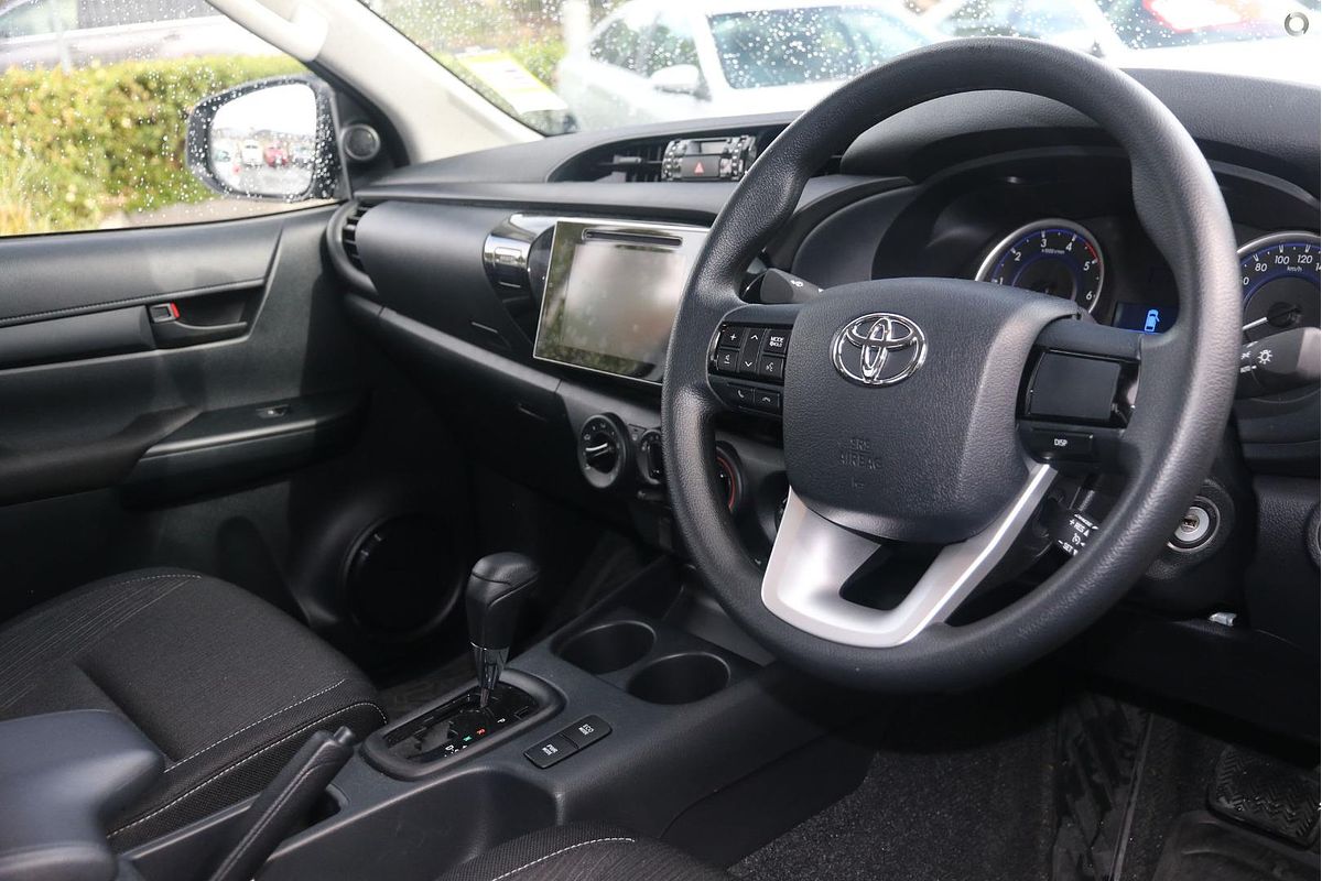 2017 Toyota Hilux SR GUN126R 4X4