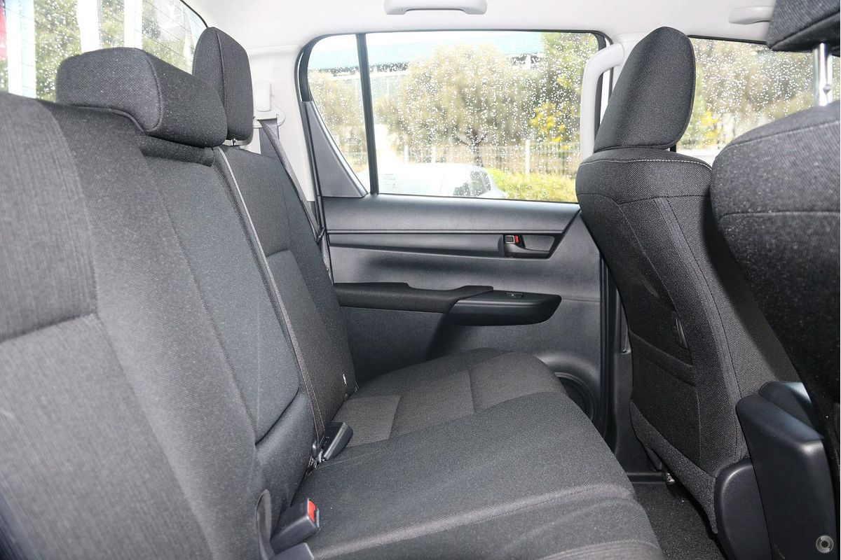 2017 Toyota Hilux SR GUN126R 4X4