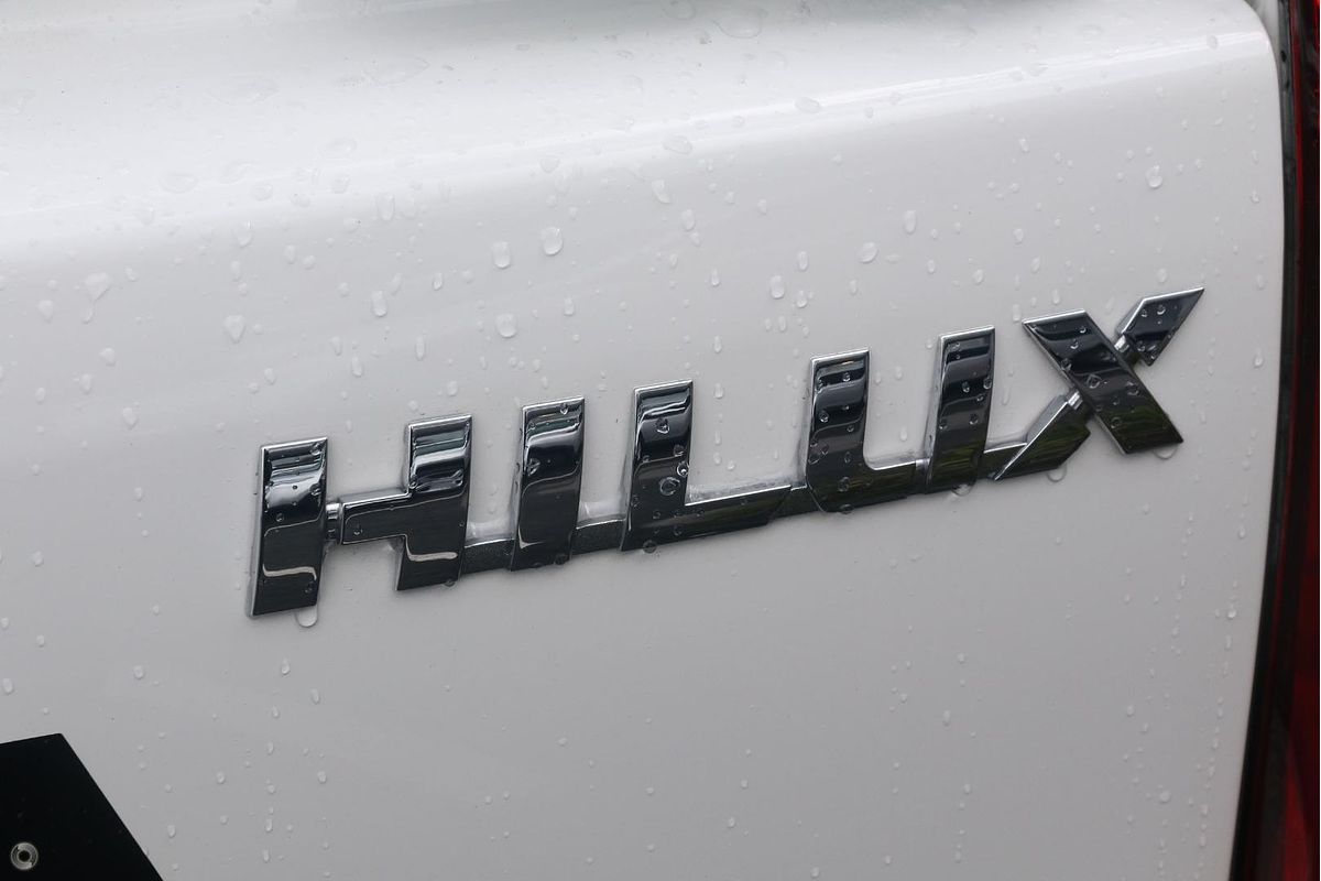 2017 Toyota Hilux SR GUN126R 4X4
