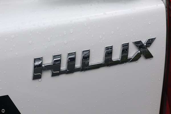 2017 Toyota Hilux SR GUN126R 4X4