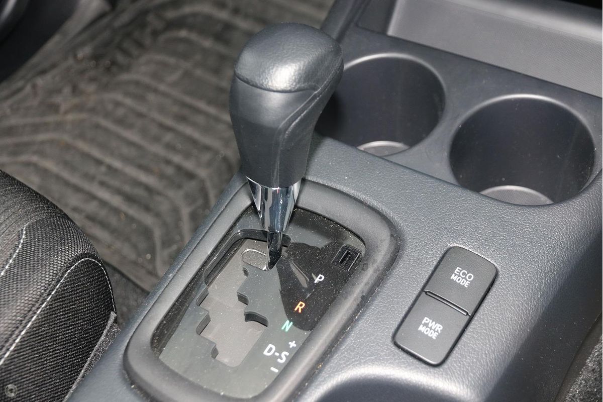 2017 Toyota Hilux SR GUN126R 4X4