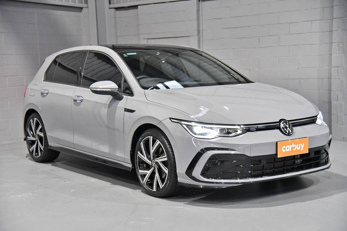 2023 Volkswagen Golf 110TSI R-Line 8